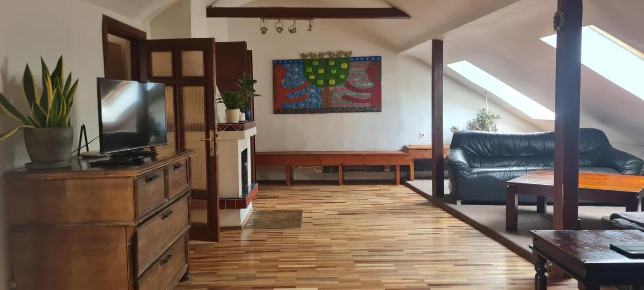 Апартаменти Regina House- Sv. Mikalojaus 13 Аеропорт Вільнюс Екстер'єр фото